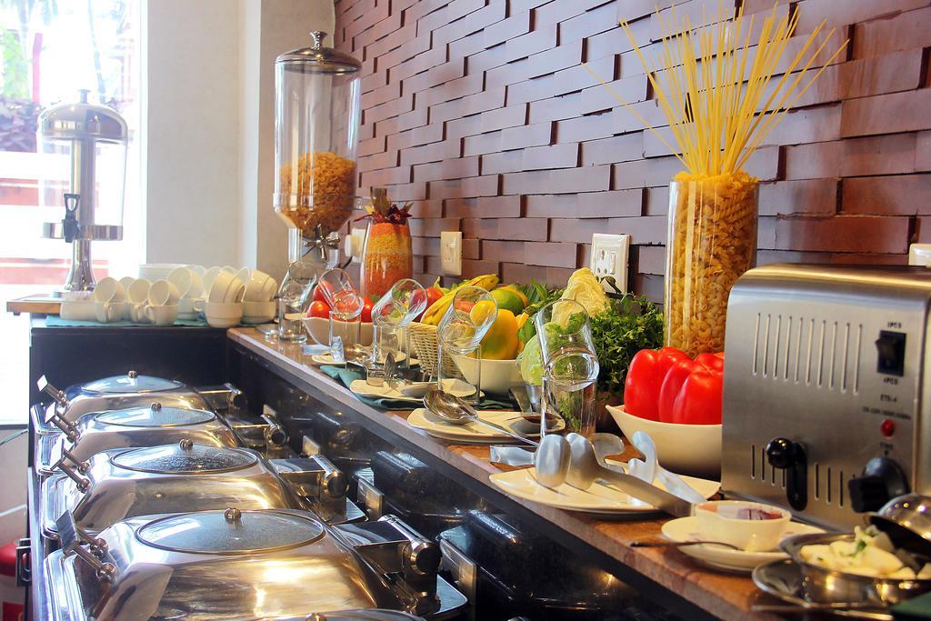 Ethnotel, Kolkata Airport Екстериор снимка