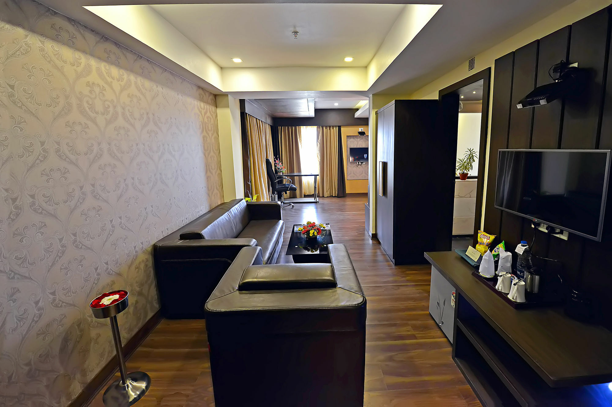 Ethnotel, Kolkata Airport Екстериор снимка